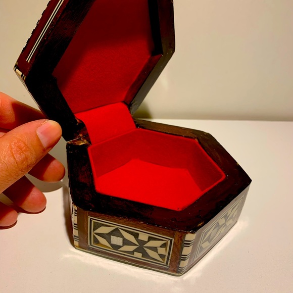 Treasure Jewelry Box - Egyptian Mother of Pearl - Picture 6 of 13